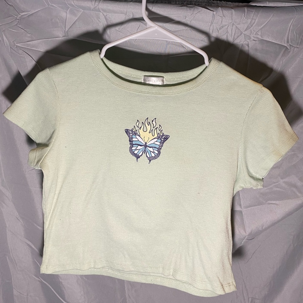 And last but not least: a light green shirt from Orange Kiss with a cute design!